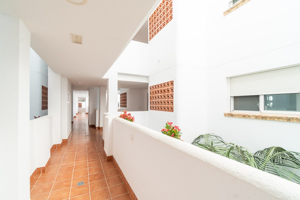 Resale - 2 Bedroom 1 Bathroom Apartment in Orihuela Costa - Costa Blanca  - Alicante