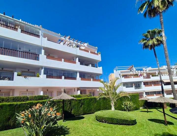 Resale - 2 Bedroom 1 Bathroom Apartment in Orihuela Costa - Costa Blanca  - Alicante