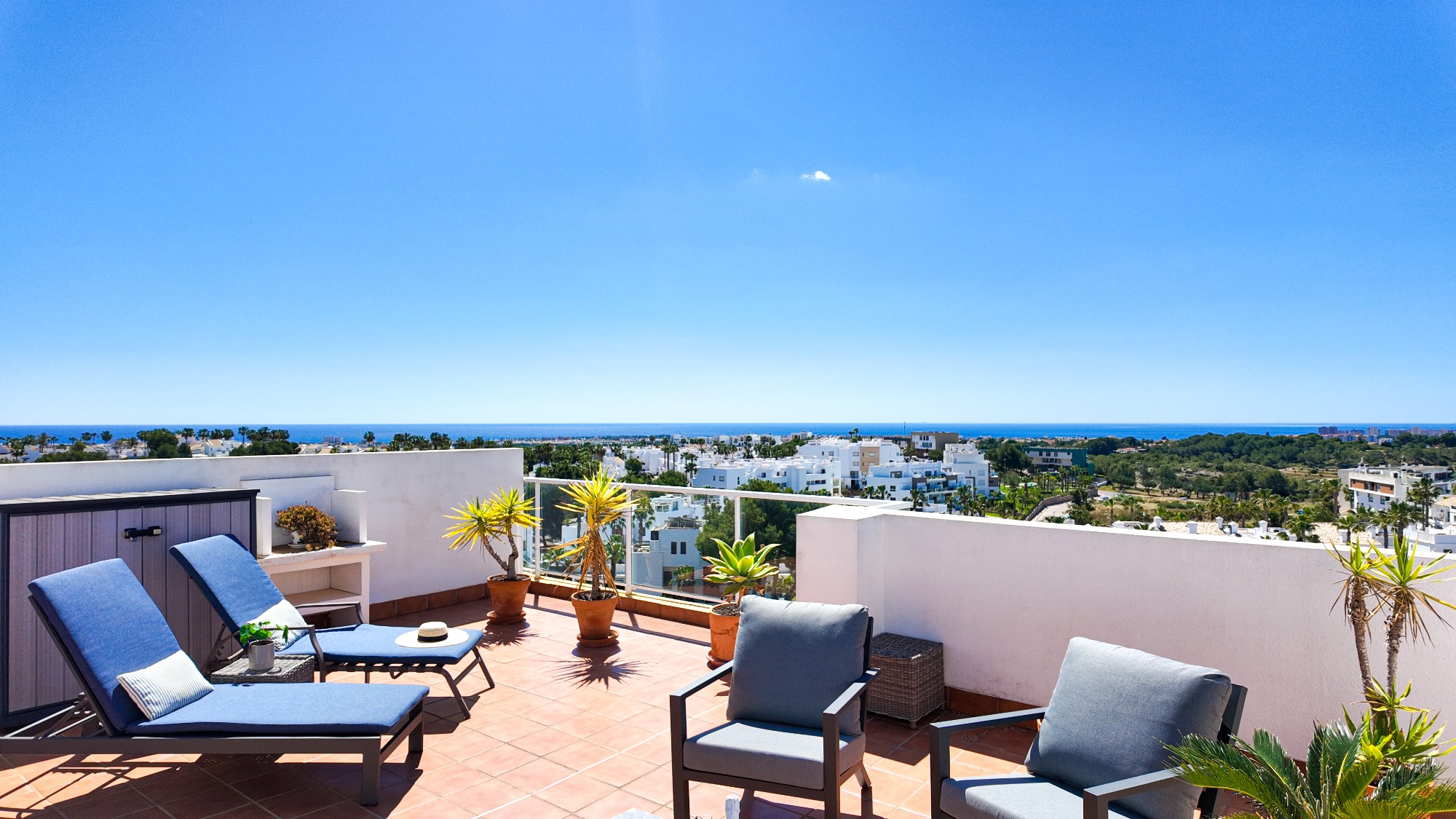 Resale - 2 Bedroom 2 Bathroom Apartment in Orihuela Costa - Costa Blanca  - Alicante