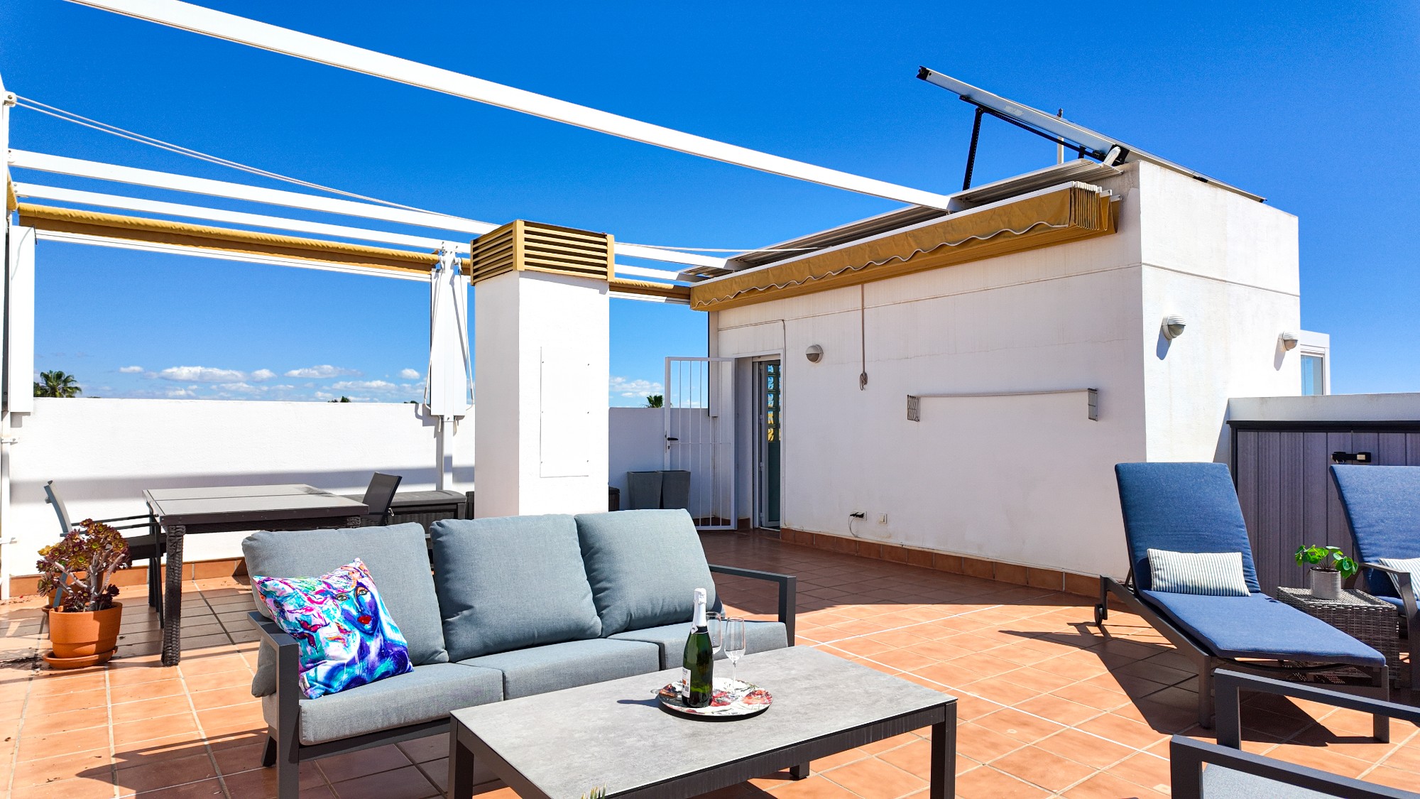 Resale - 2 Bedroom 2 Bathroom Apartment in Orihuela Costa - Costa Blanca  - Alicante
