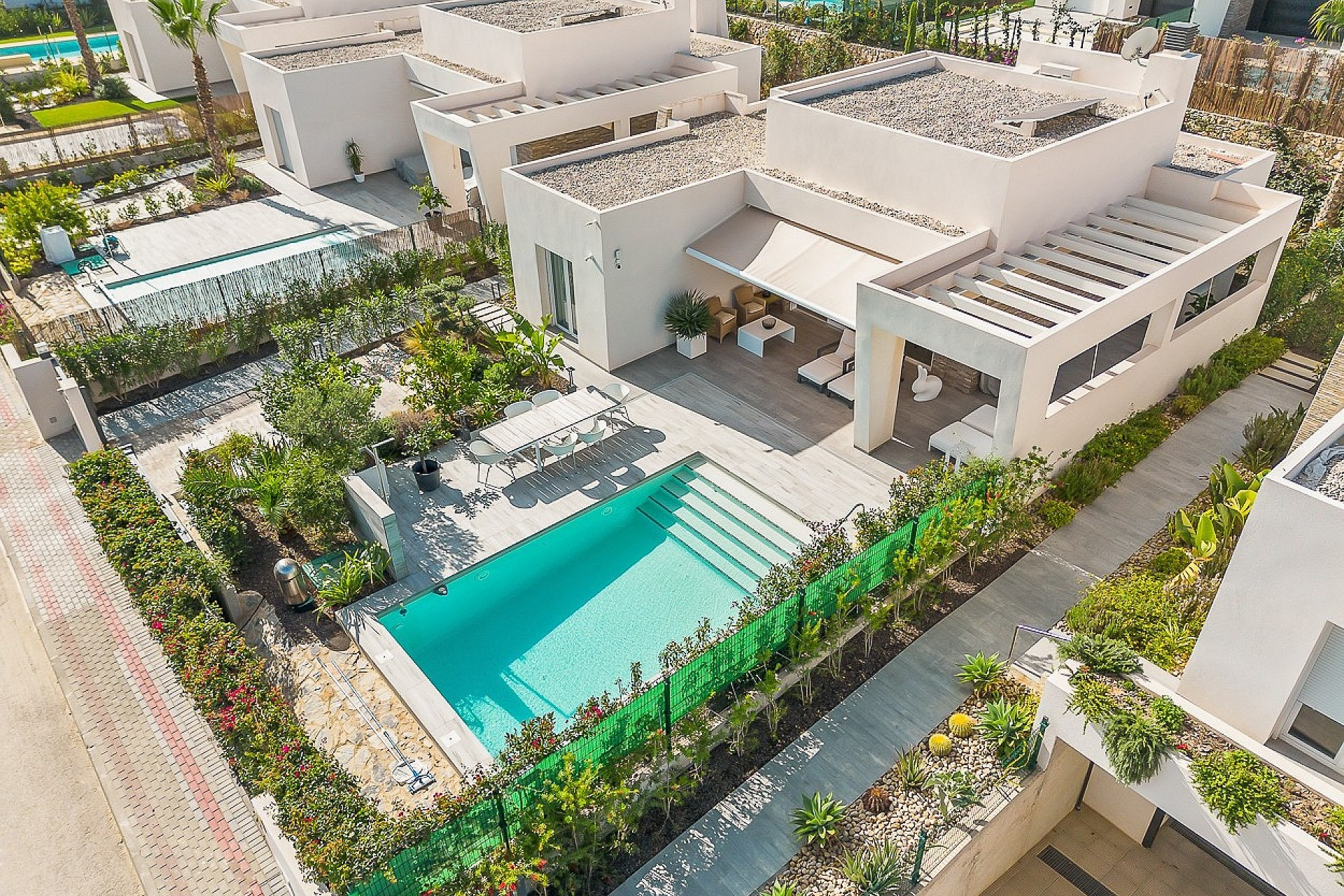 For sale - 2 Bedroom 2 Bathroom Villa in La Finca Golf Resort - Inland  - Alicante