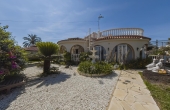 27-4-480-11-971/80476, 3 Bedroom 3 Bathroom Villa in Torrevieja