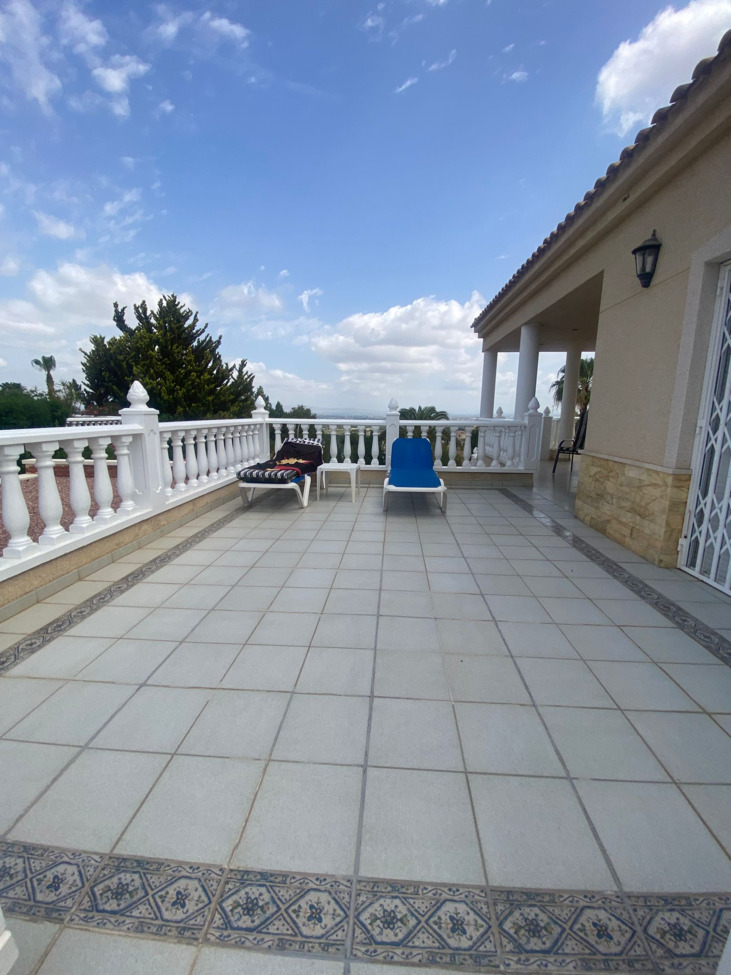 For sale - 3 Bedroom 2 Bathroom Villa in Algorfa - Inland  - Alicante