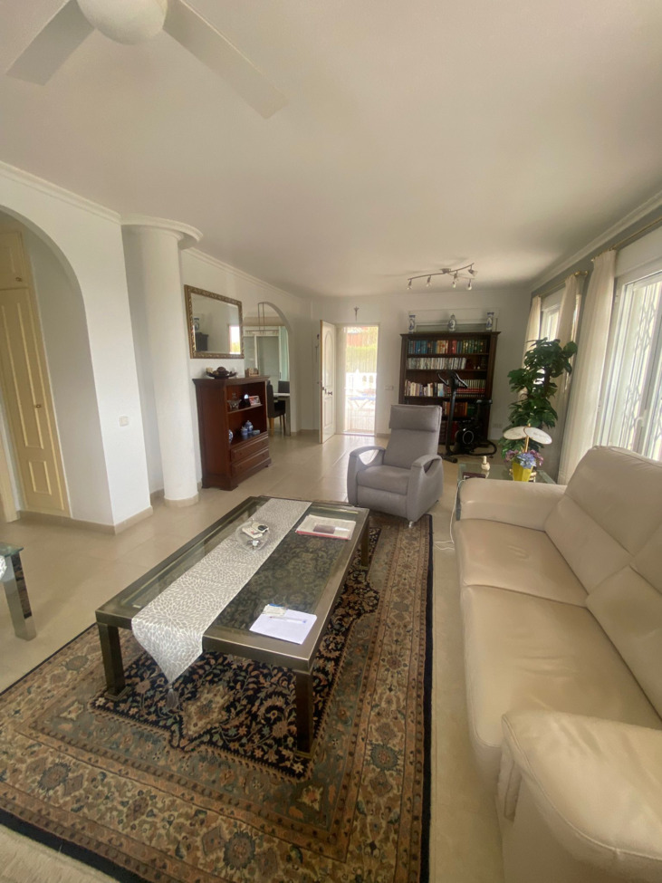 For sale - 3 Bedroom 2 Bathroom Villa in Algorfa - Inland  - Alicante