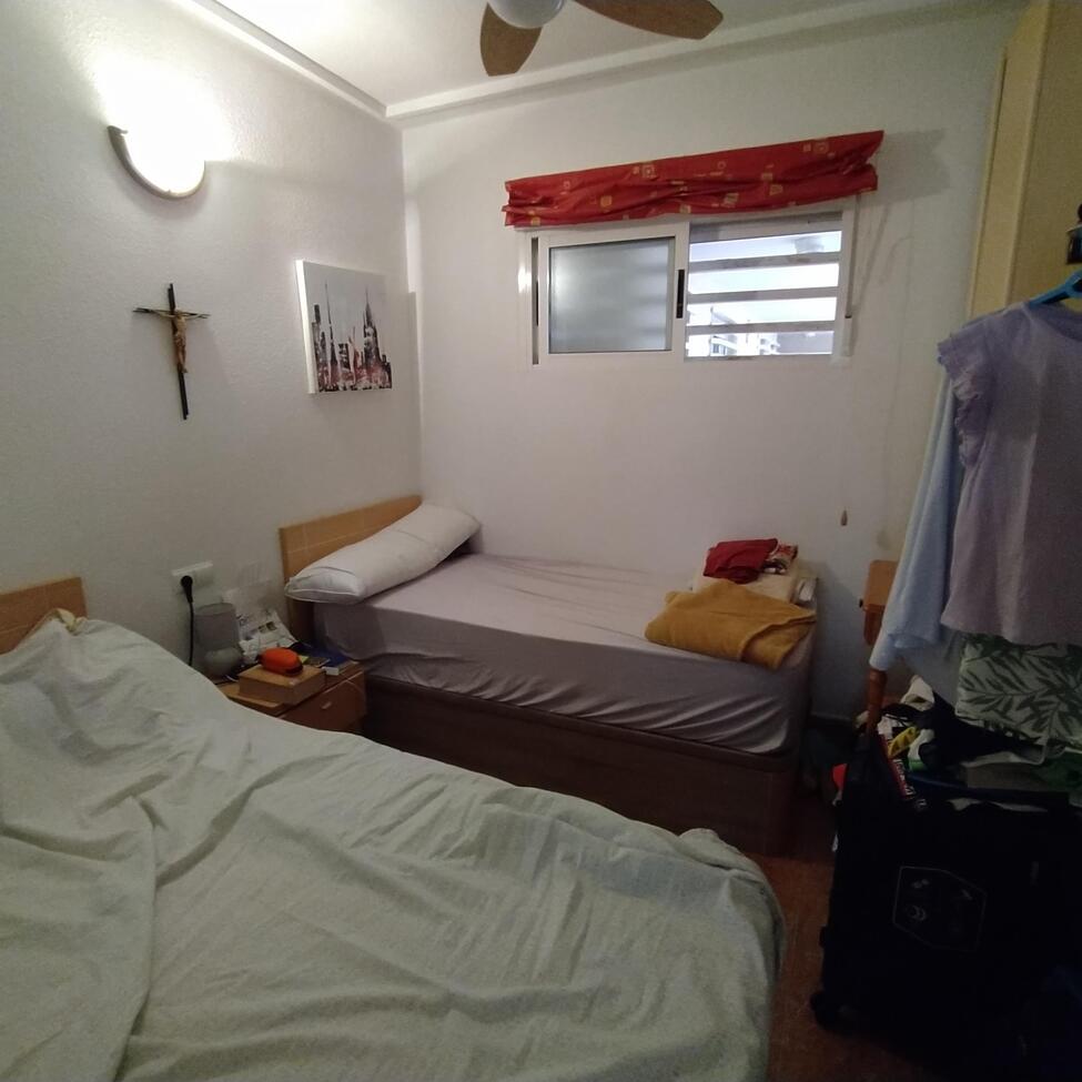 For sale - 2 Bedroom 1 Bathroom Apartment in Torrevieja -  - Alicante