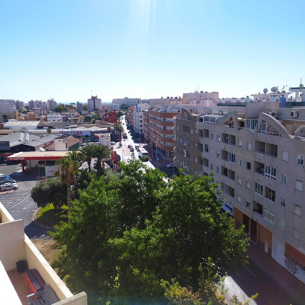 For sale - 2 Bedroom 1 Bathroom Apartment in Torrevieja -  - Alicante