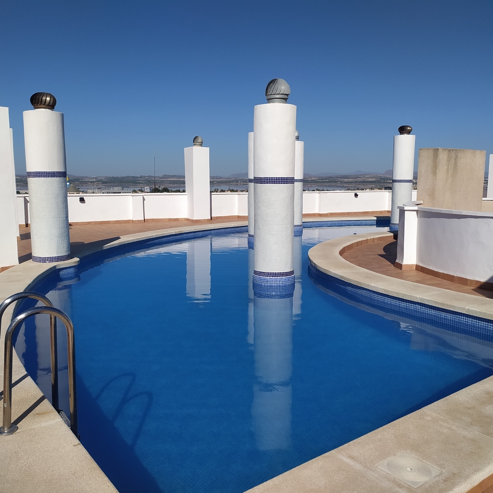 For sale - 2 Bedroom 1 Bathroom Apartment in Torrevieja -  - Alicante