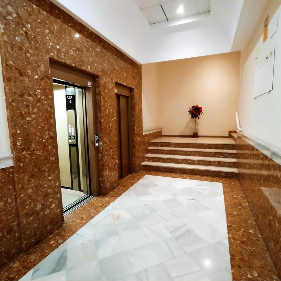For sale - 2 Bedroom 1 Bathroom Apartment in Torrevieja -  - Alicante