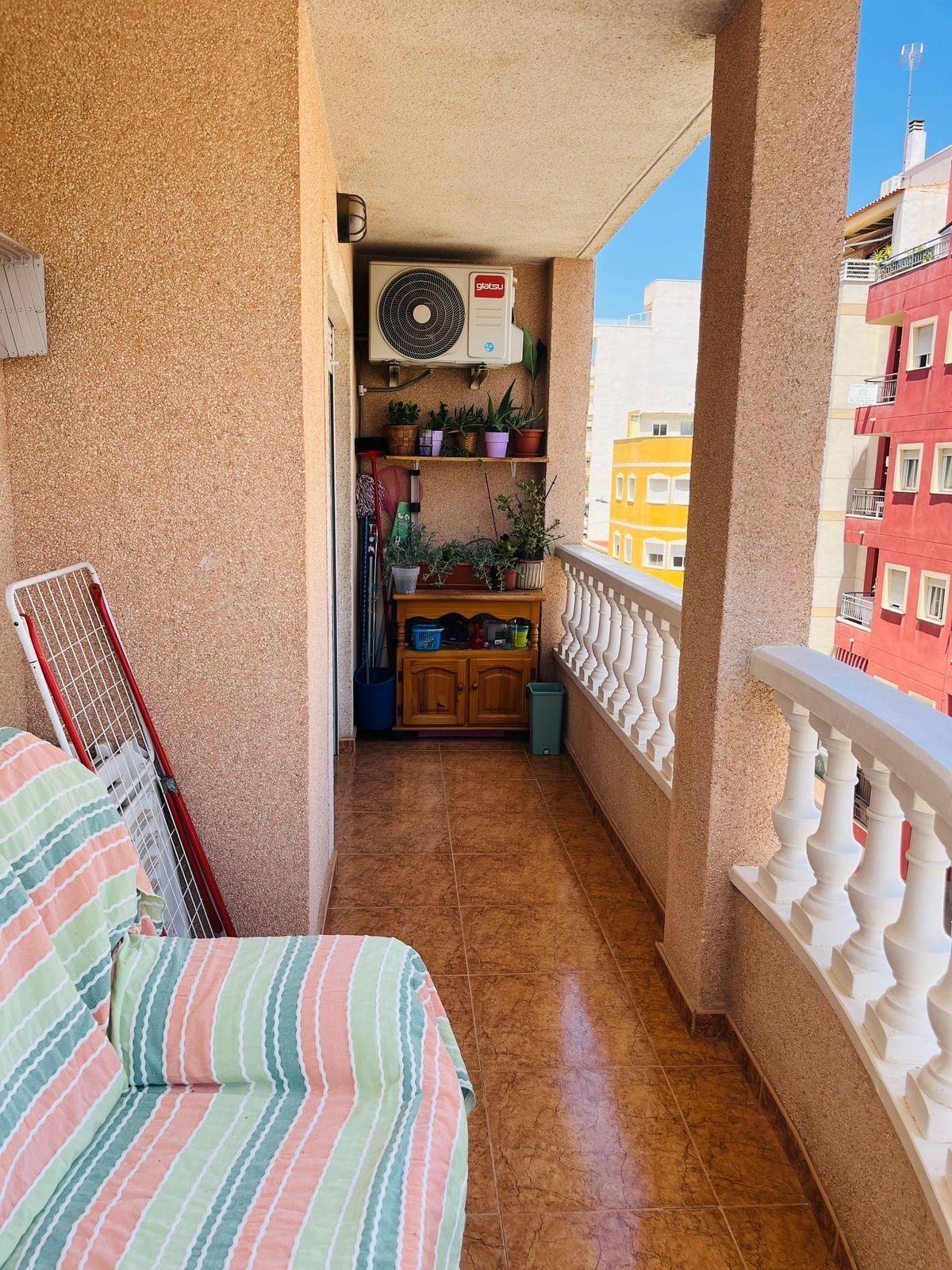 For sale - 2 Bedroom 1 Bathroom Apartment in Torrevieja - El Molino  - Alicante