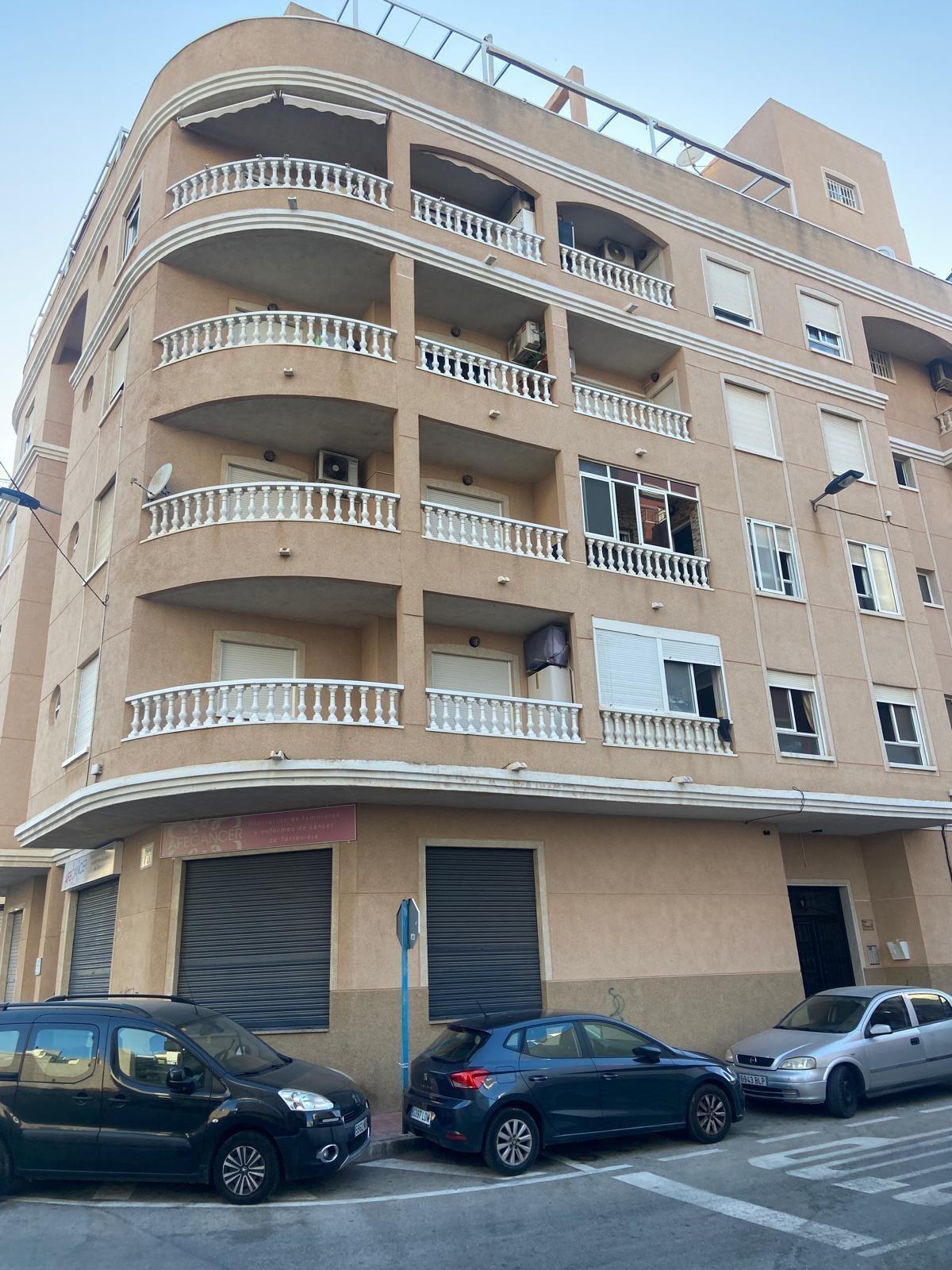 For sale - 2 Bedroom 1 Bathroom Apartment in Torrevieja - El Molino  - Alicante