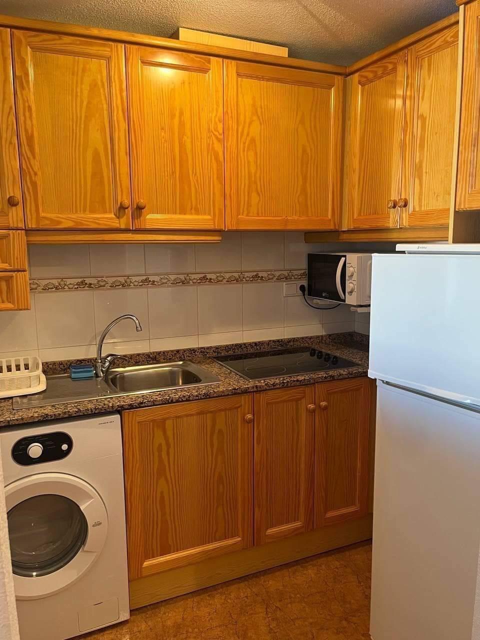 For sale - 2 Bedroom 1 Bathroom Apartment in Torrevieja - El Molino  - Alicante