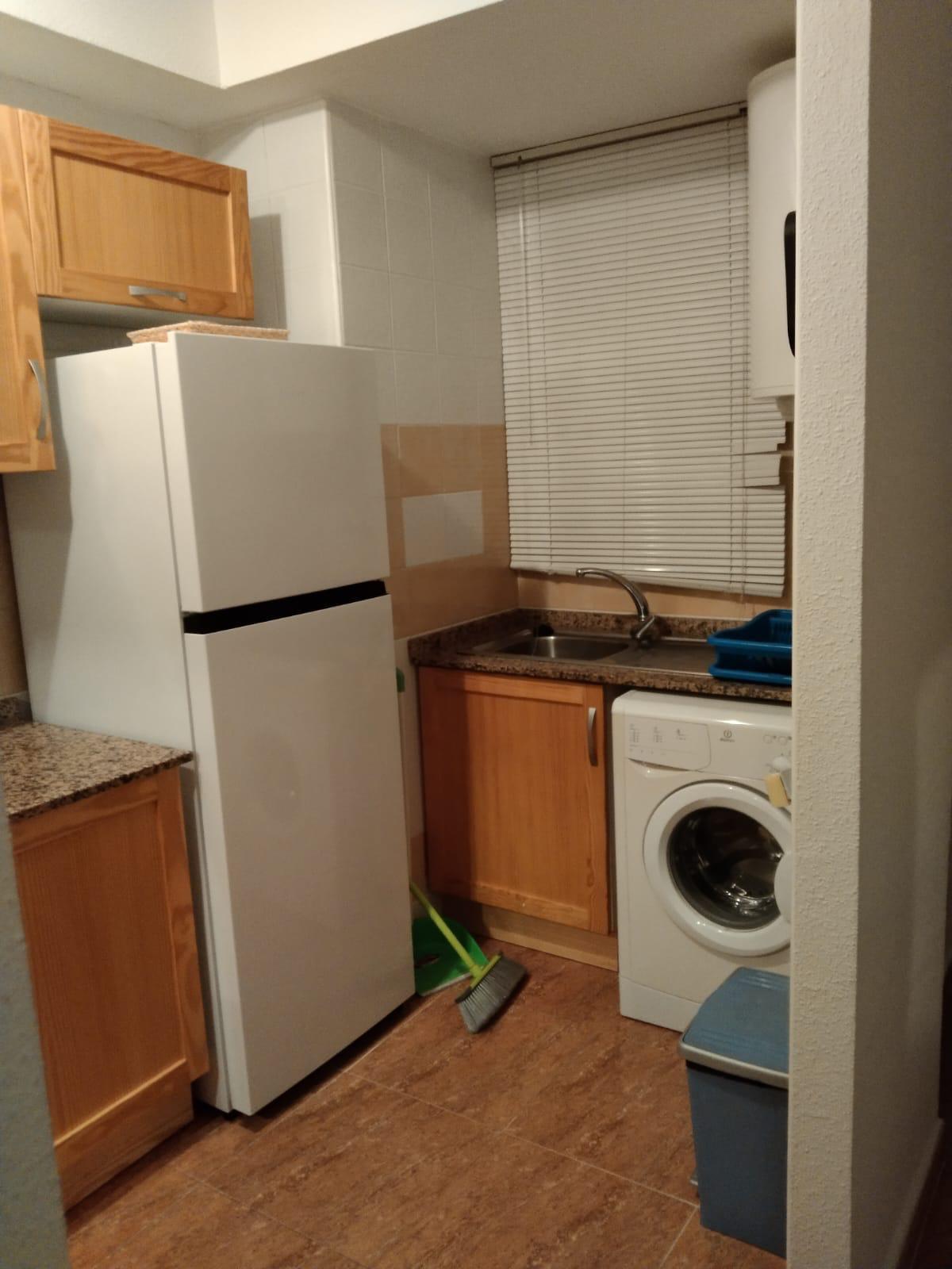 For sale - 2 Bedroom 1 Bathroom Apartment in Torrevieja - Parque Acuático - Sector 25  - Alicante