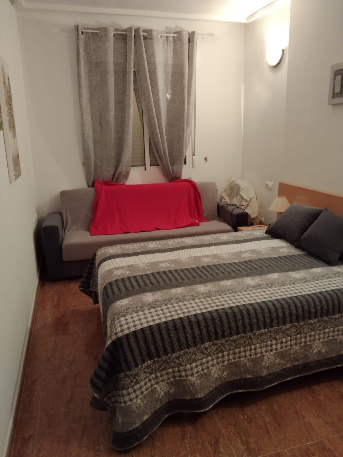 For sale - 2 Bedroom 1 Bathroom Apartment in Torrevieja - Parque Acuático - Sector 25  - Alicante