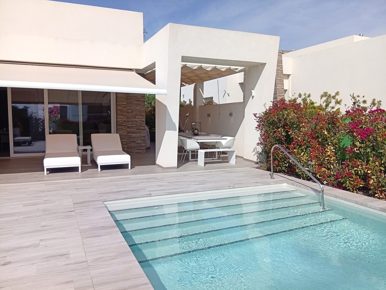 For sale - 2 Bedroom 2 Bathroom Villa in La Finca Golf Resort - Inland  - Alicante