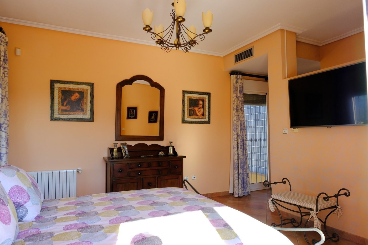 For sale - 5 Bedroom 3 Bathroom Villa in Orihuela - Orihuela Ciudad  - Alicante
