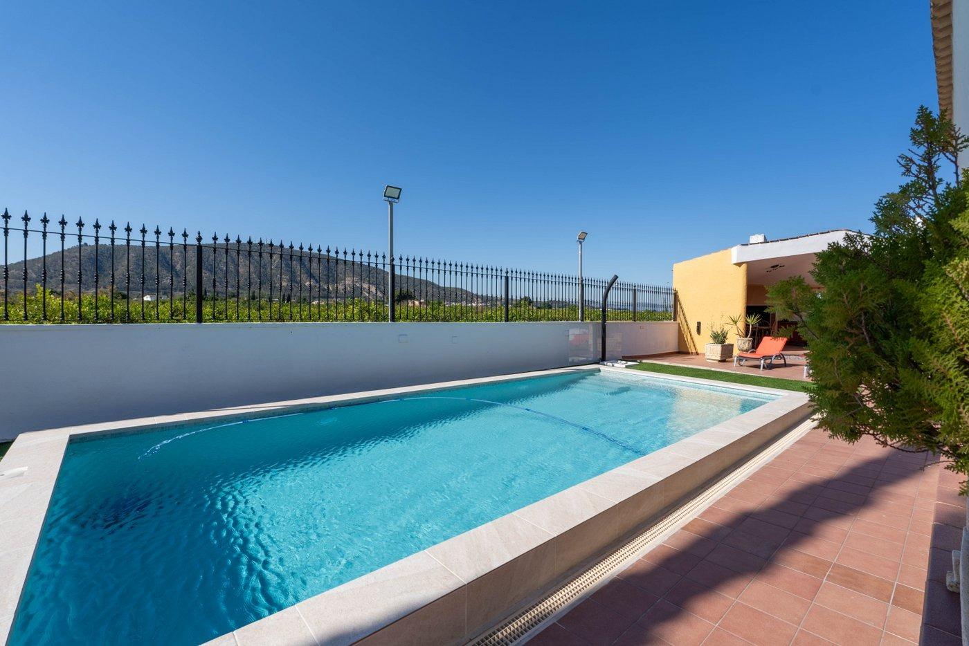 For sale - 5 Bedroom 3 Bathroom Villa in Orihuela - Orihuela Ciudad  - Alicante