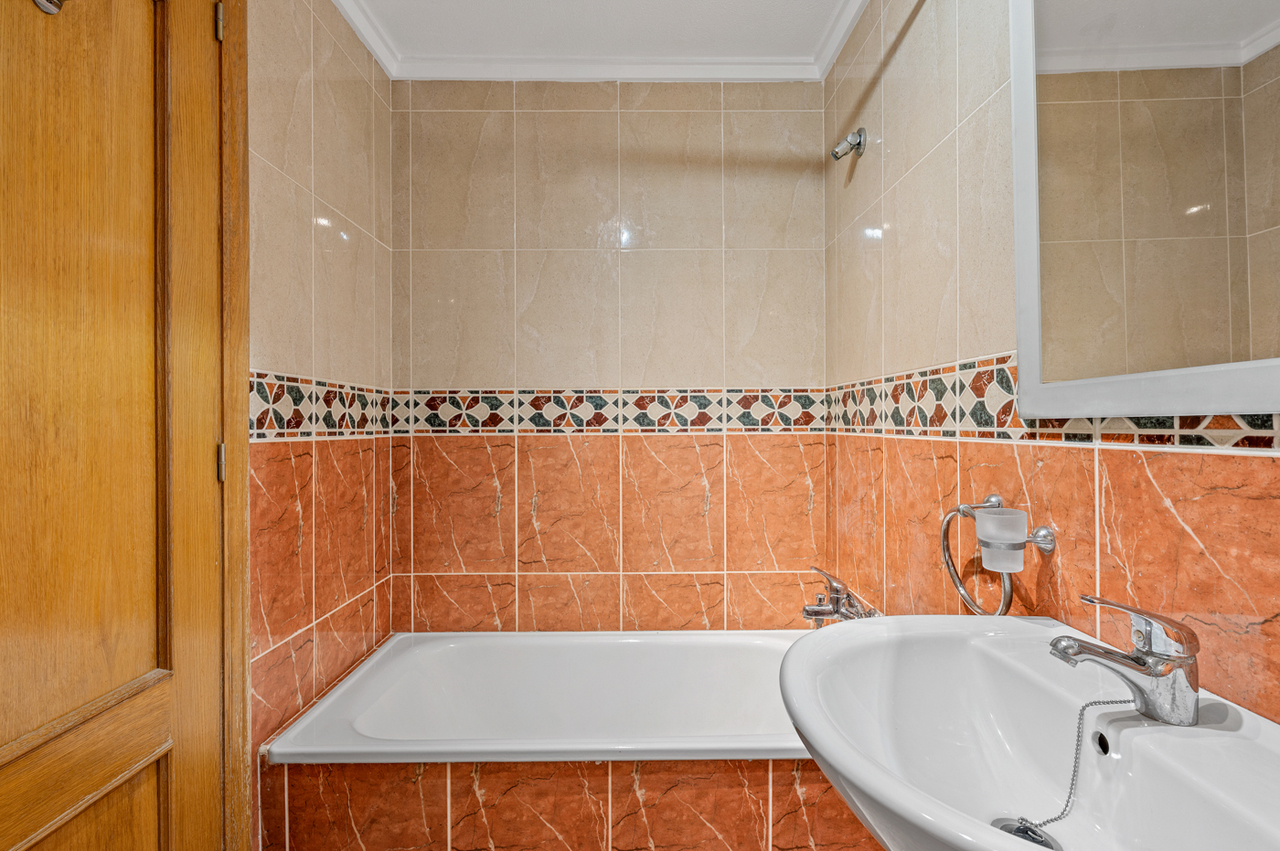 For sale - 2 Bedroom 1 Bathroom Apartment in Algorfa - Inland  - Alicante