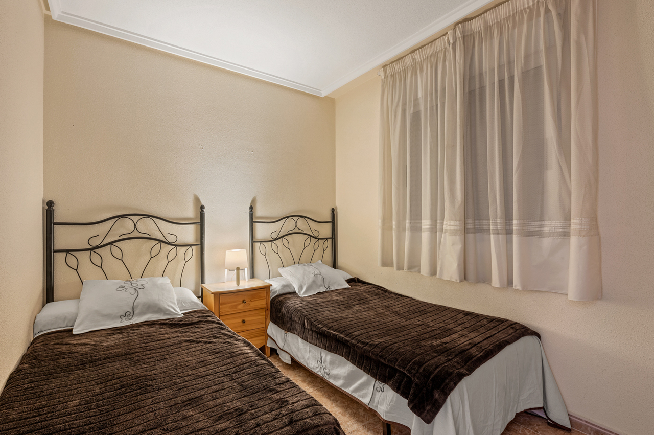 For sale - 2 Bedroom 1 Bathroom Apartment in Algorfa - Inland  - Alicante