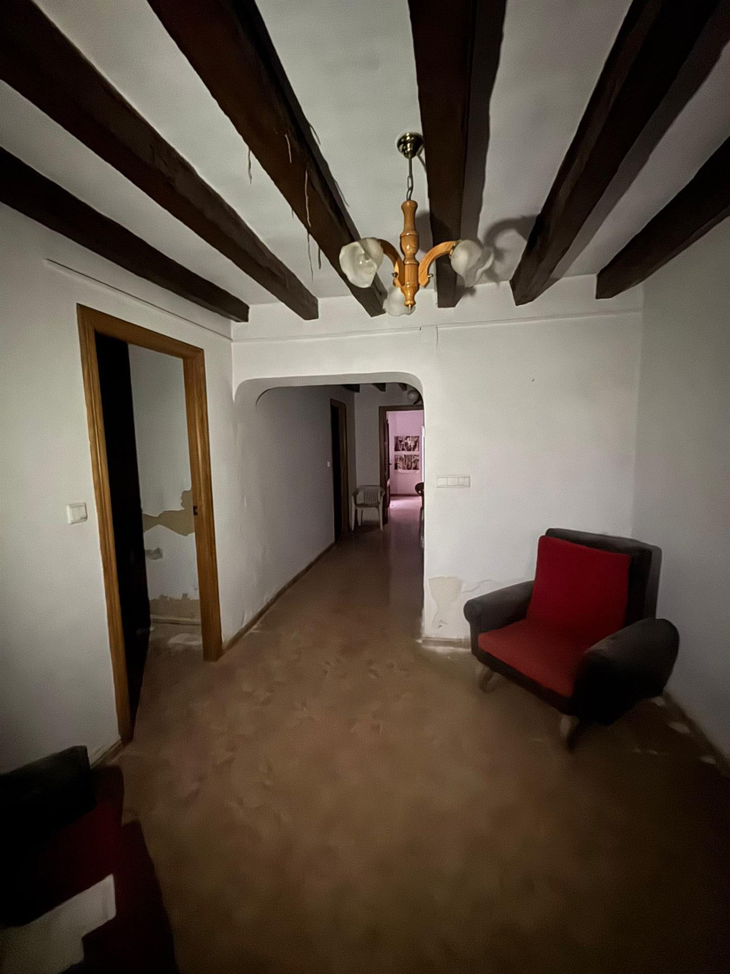 For sale - 7 Bedroom 3 Bathroom Town House in Orihuela - Orihuela Ciudad  - Alicante