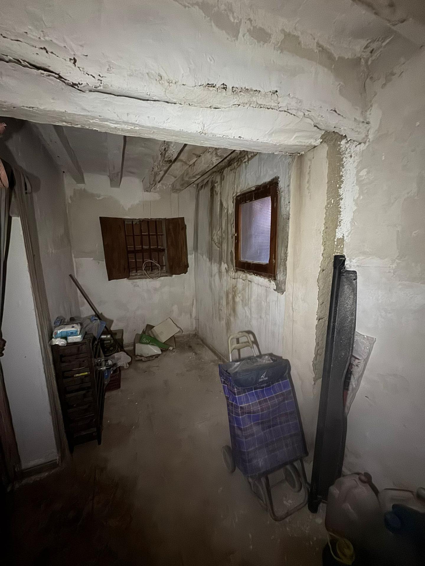 For sale - 7 Bedroom 3 Bathroom Town House in Orihuela - Orihuela Ciudad  - Alicante