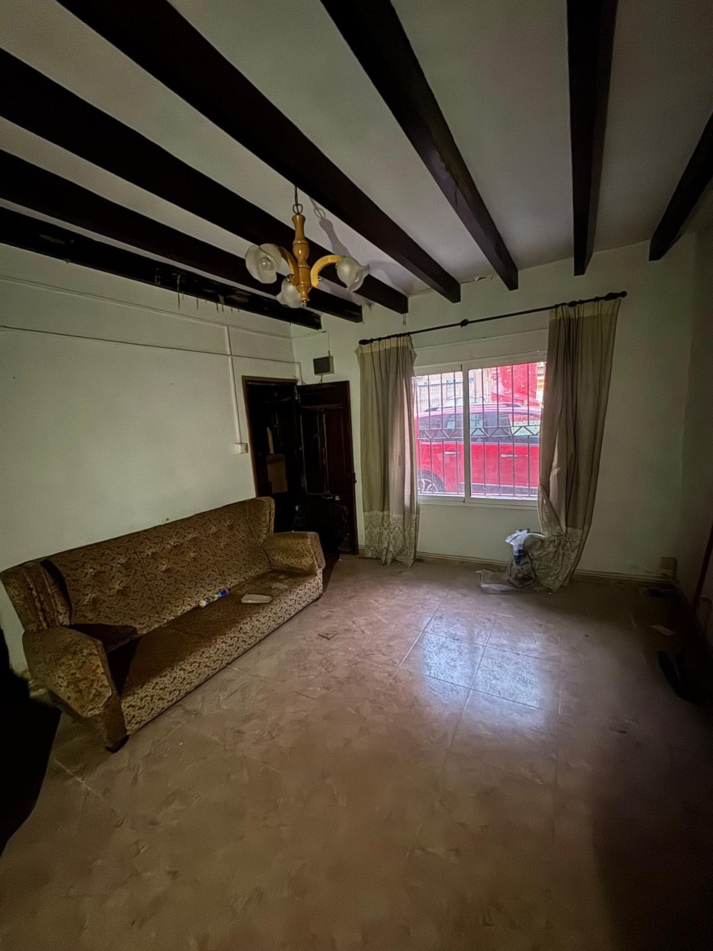 For sale - 7 Bedroom 3 Bathroom Town House in Orihuela - Orihuela Ciudad  - Alicante