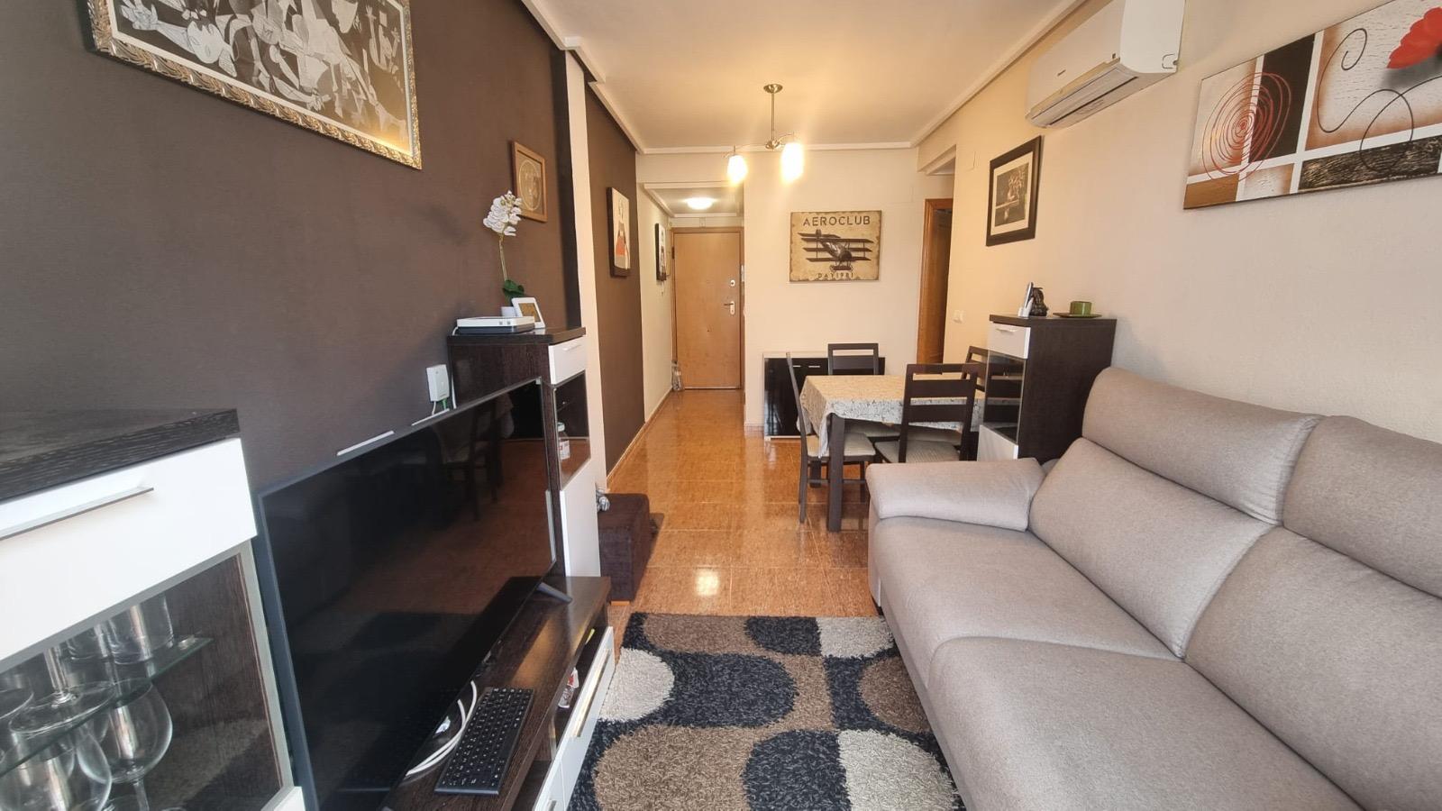 For sale - 2 Bedroom 1 Bathroom Penthouse in Torrevieja - Torrevieja  - Alicante