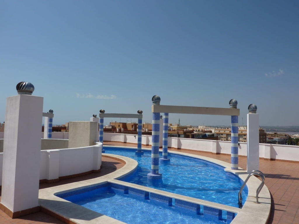 2 Bedroom 1 Bathroom Penthouse in Torrevieja