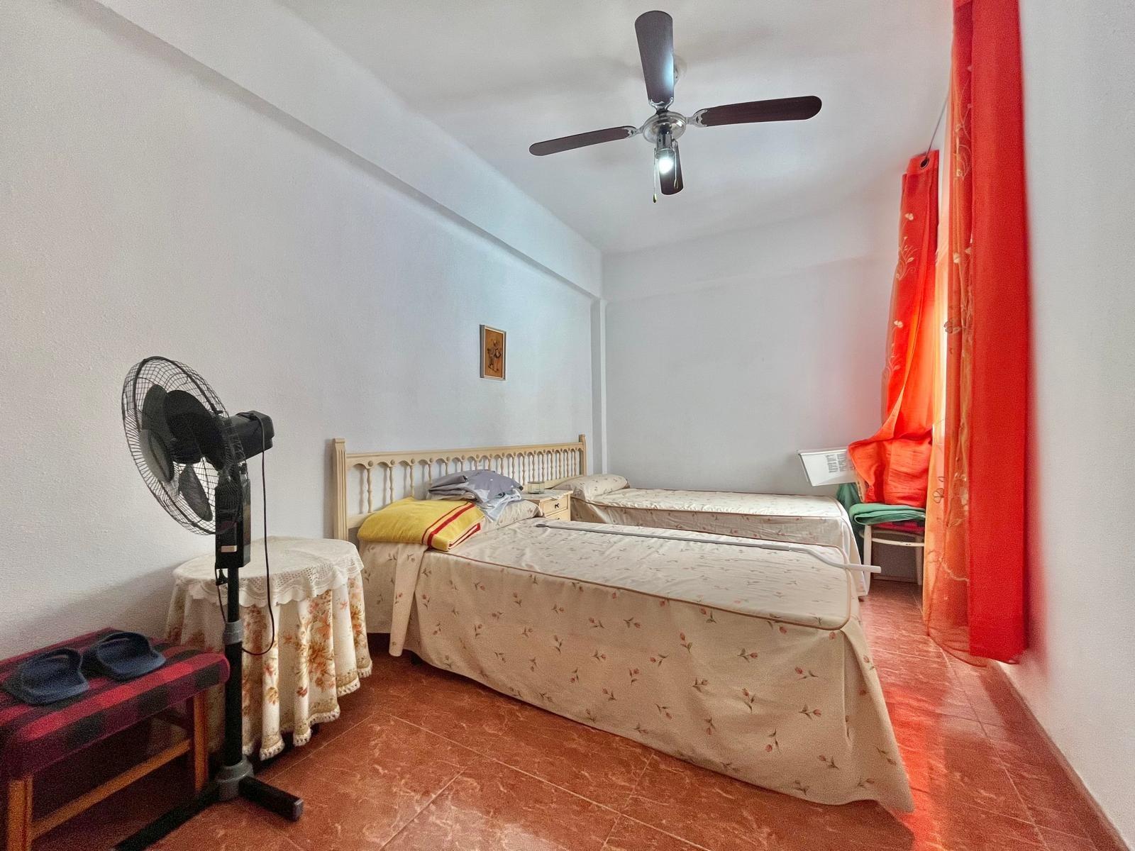 For sale - 3 Bedroom 1 Bathroom Apartment in Torrevieja - Estacion De Autobuses  - Alicante