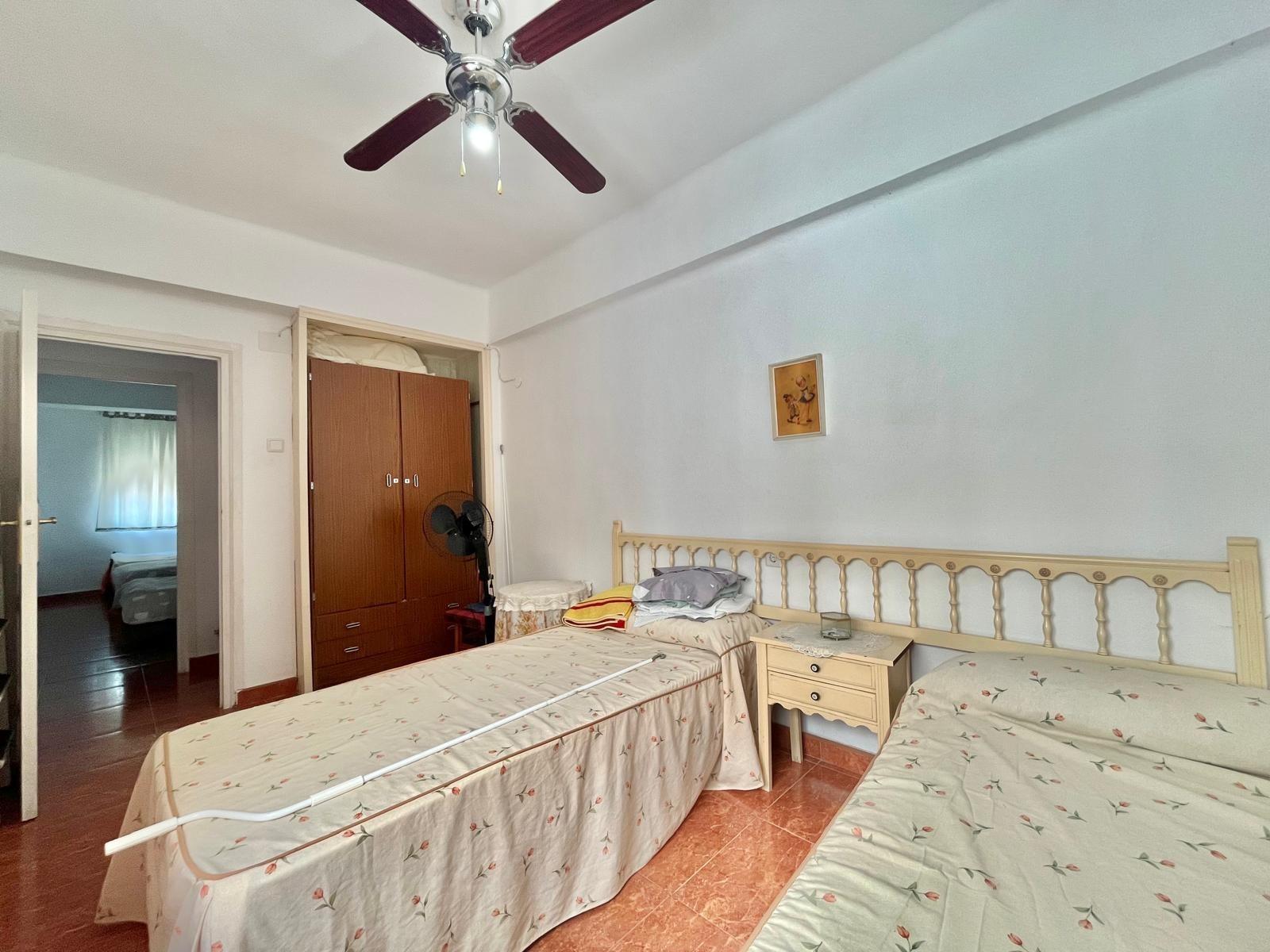 For sale - 3 Bedroom 1 Bathroom Apartment in Torrevieja - Estacion De Autobuses  - Alicante