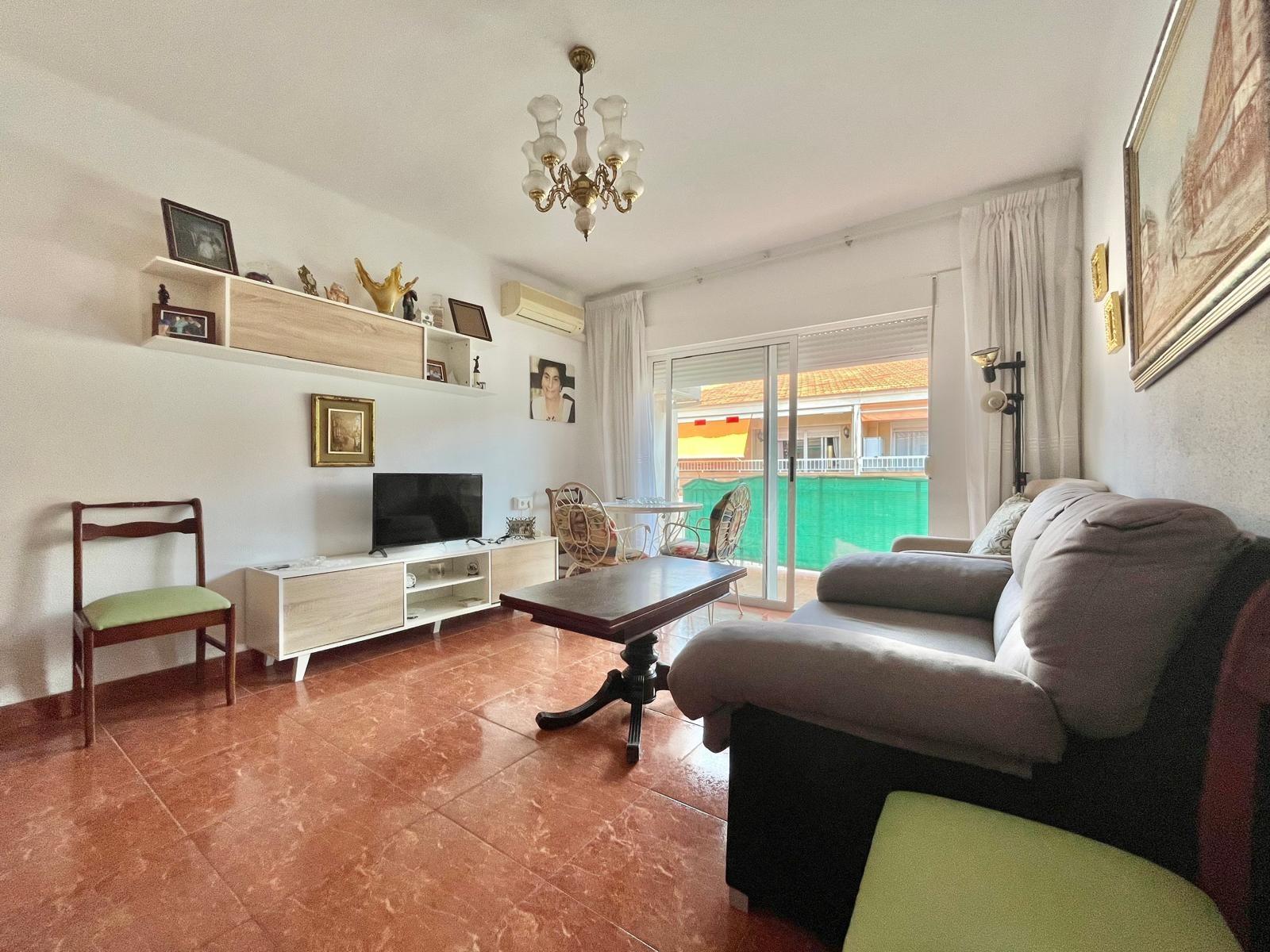 For sale - 3 Bedroom 1 Bathroom Apartment in Torrevieja - Estacion De Autobuses  - Alicante