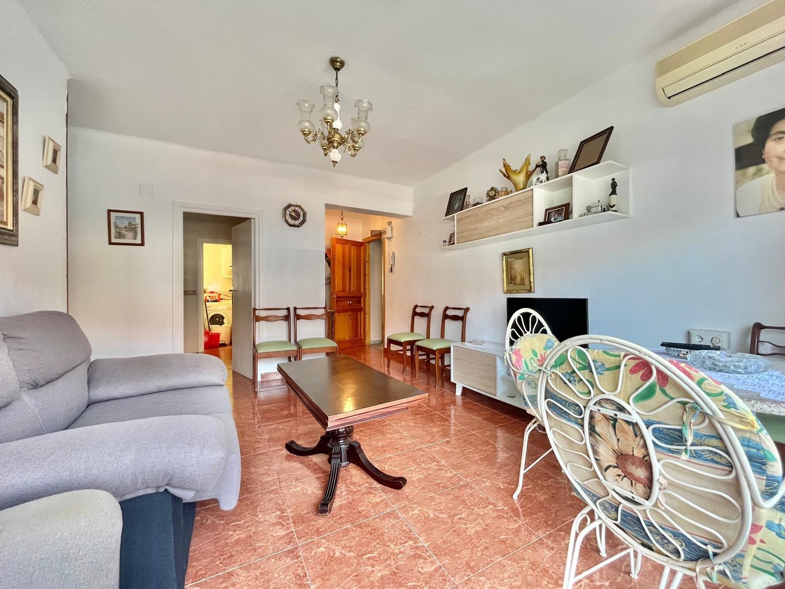 For sale - 3 Bedroom 1 Bathroom Apartment in Torrevieja - Estacion De Autobuses  - Alicante