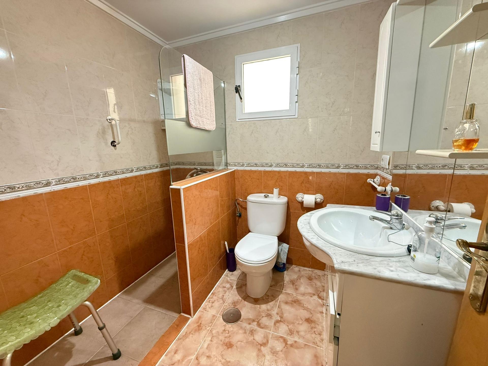 For sale - 2 Bedroom 1 Bathroom Apartment in Torrevieja - Playa Del Cura  - Alicante