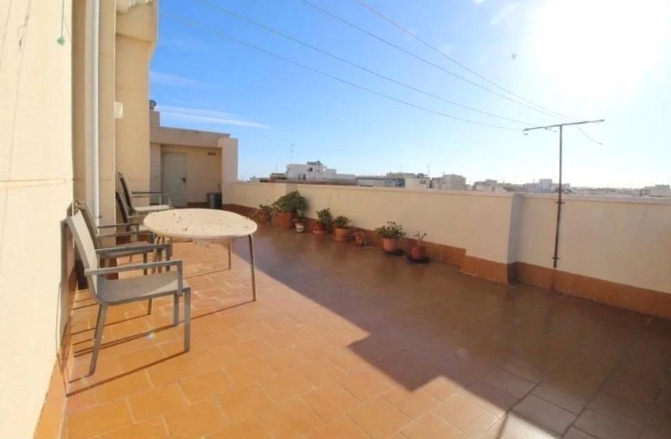 For sale - 2 Bedroom 2 Bathroom Apartment in Torrevieja - Playa Del Cura  - Alicante