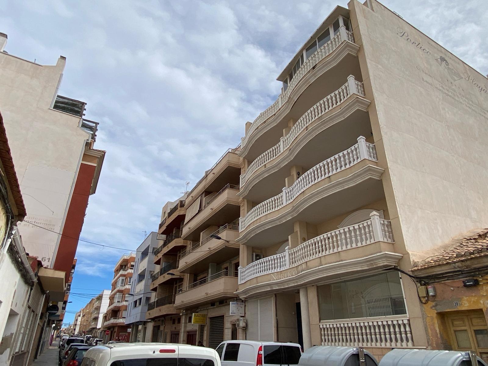 For sale - 2 Bedroom 2 Bathroom Apartment in Torrevieja - Playa Del Cura  - Alicante