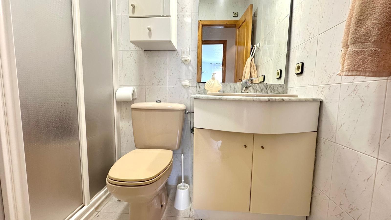 For sale - 2 Bedroom 1 Bathroom Penthouse in Torrevieja - Acequion  - Alicante