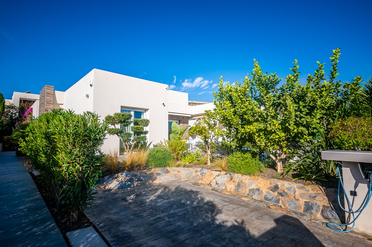 For sale - 2 Bedroom 2 Bathroom Villa in Algorfa - Inland  - Alicante