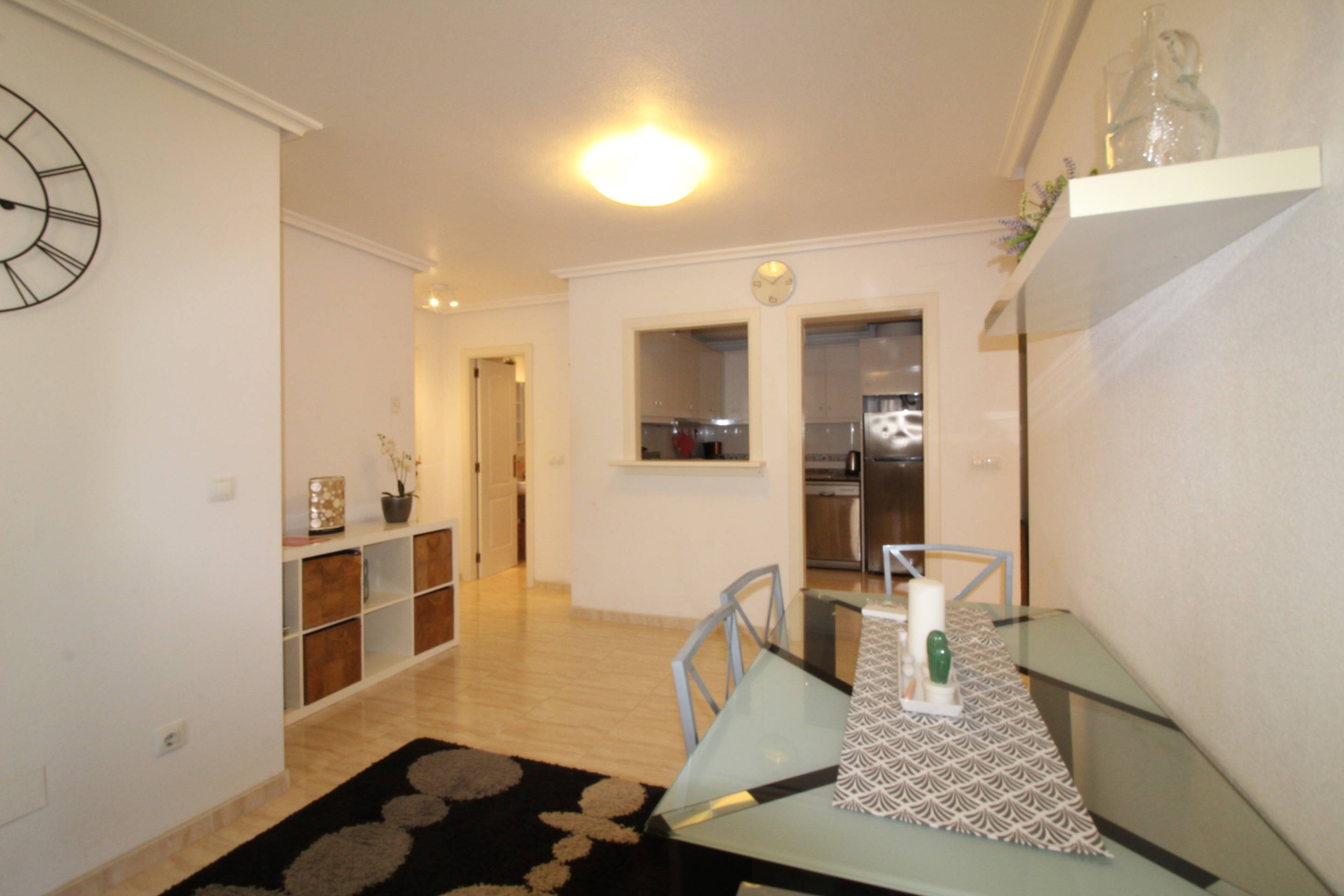 For sale - 2 Bedroom 1 Bathroom Apartment in Torrevieja - Centro  - Alicante