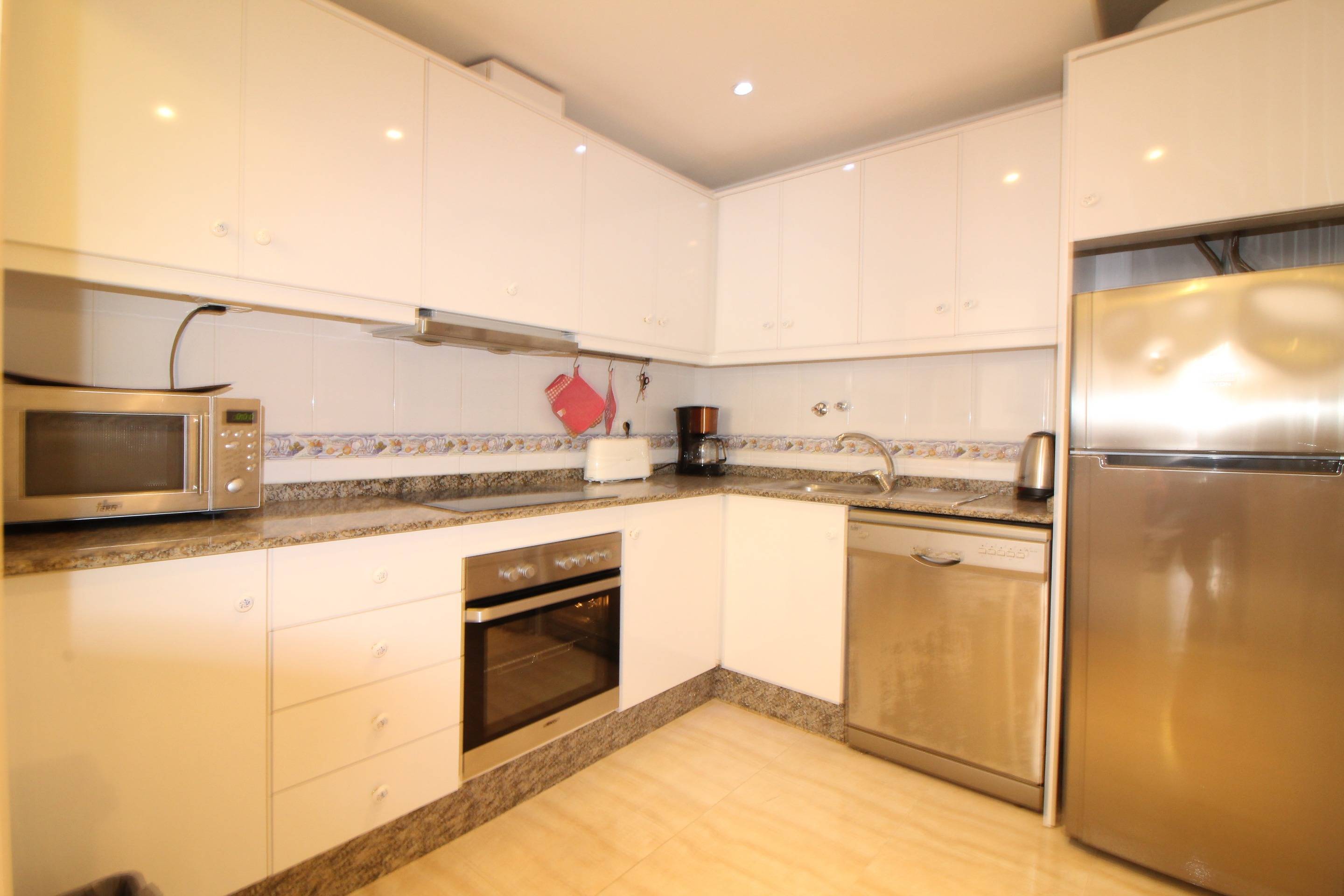 For sale - 2 Bedroom 1 Bathroom Apartment in Torrevieja - Centro  - Alicante