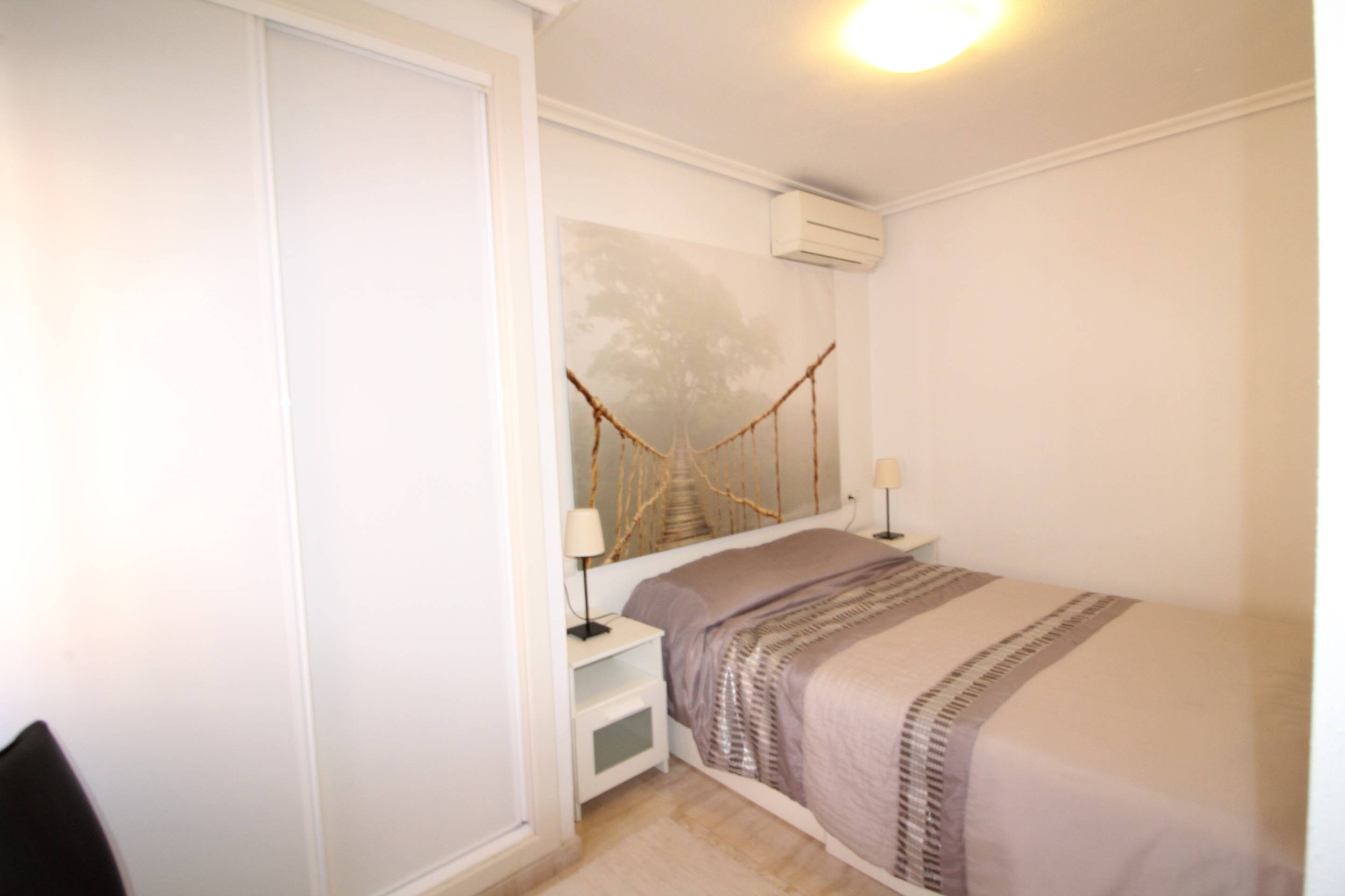 For sale - 2 Bedroom 1 Bathroom Apartment in Torrevieja - Centro  - Alicante