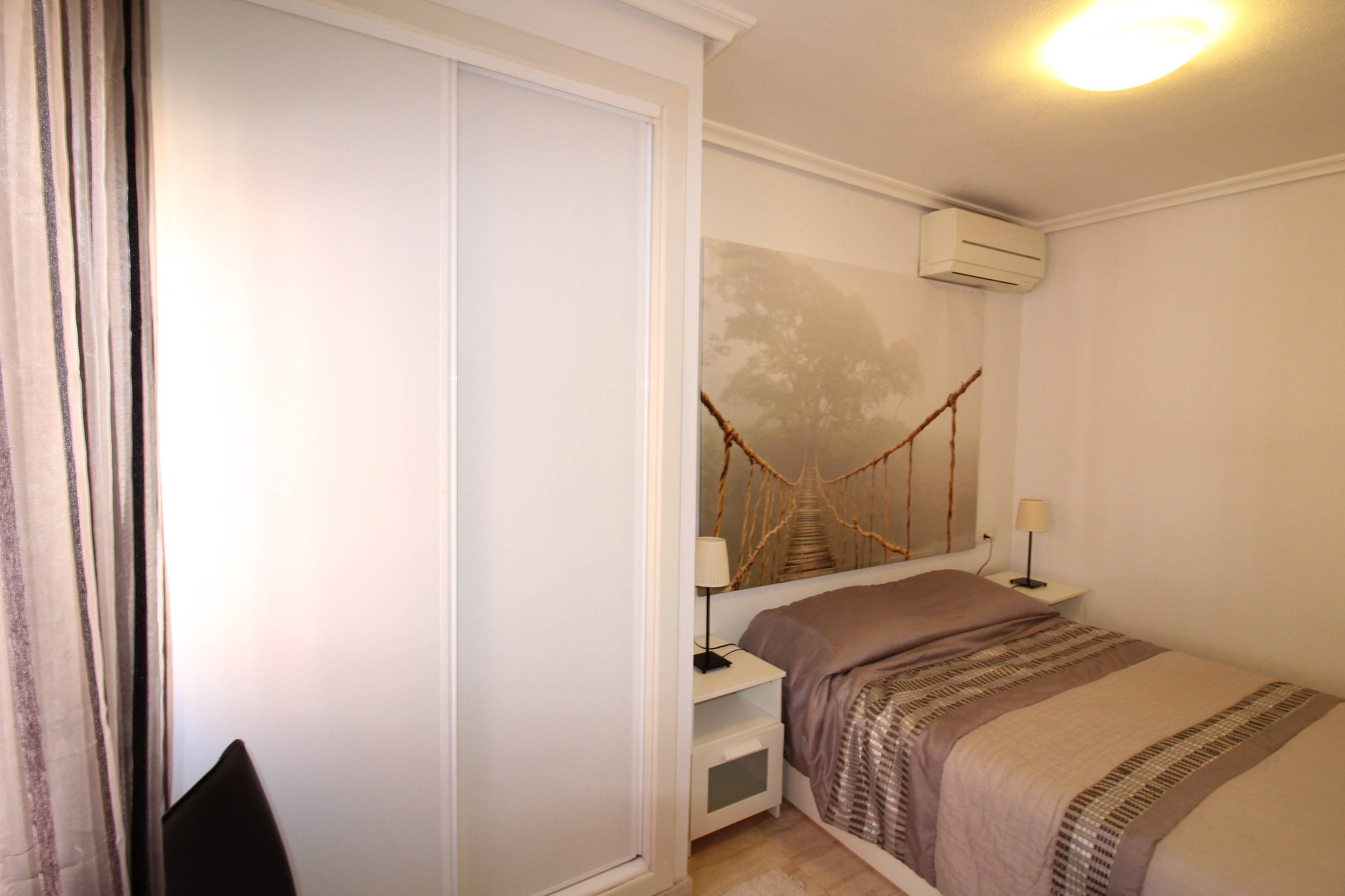 For sale - 2 Bedroom 1 Bathroom Apartment in Torrevieja - Centro  - Alicante