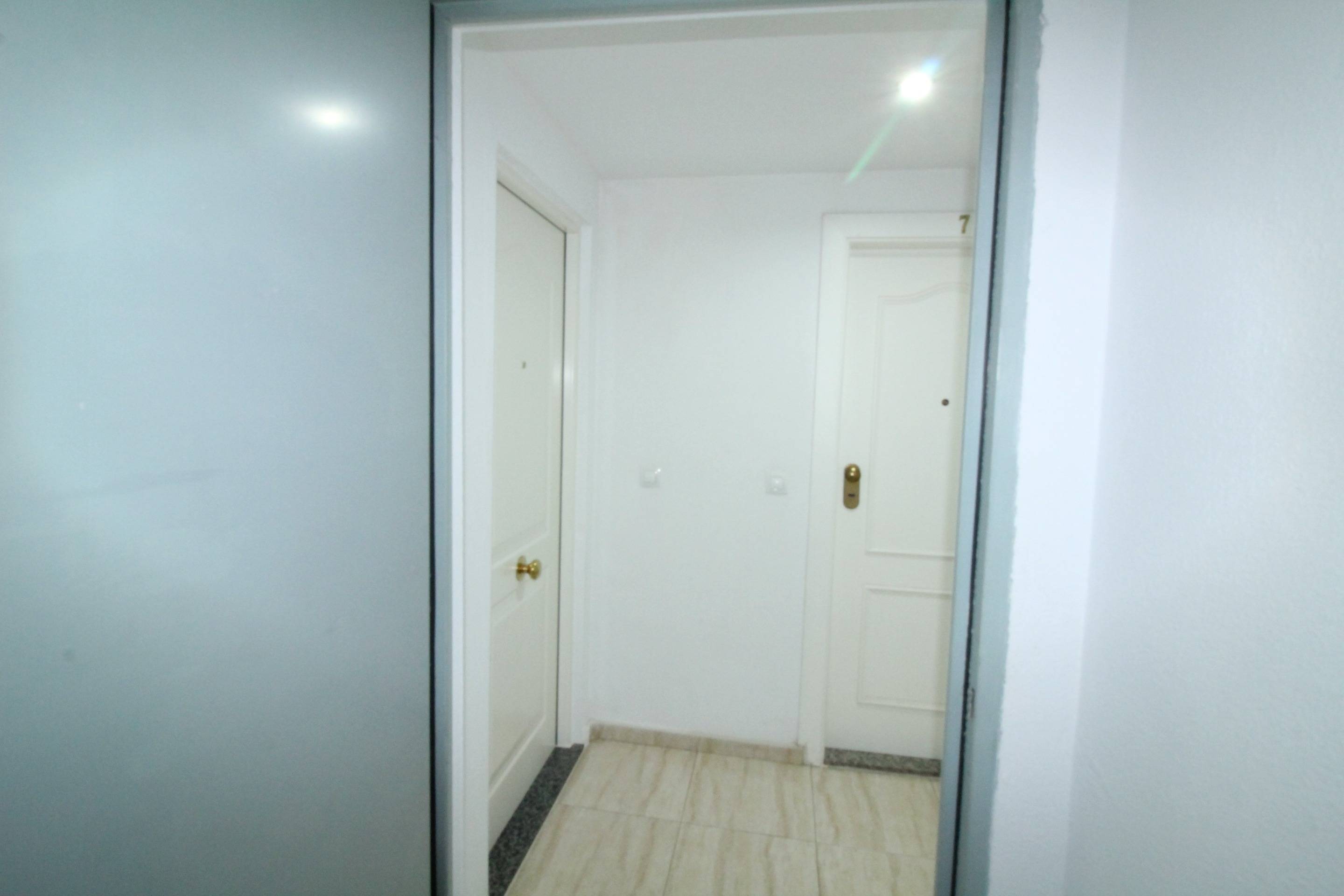 For sale - 2 Bedroom 1 Bathroom Apartment in Torrevieja - Centro  - Alicante
