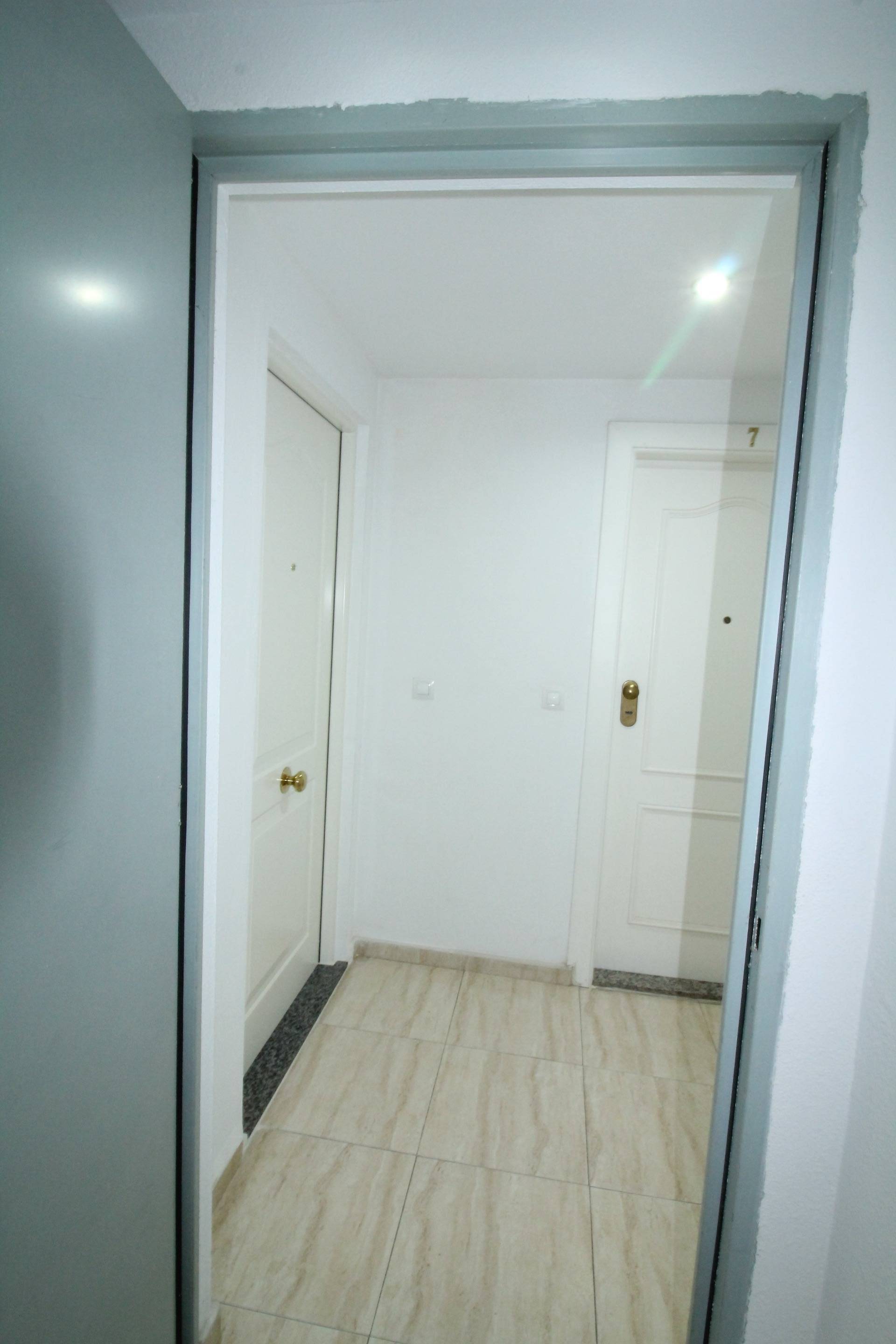 For sale - 2 Bedroom 1 Bathroom Apartment in Torrevieja - Centro  - Alicante