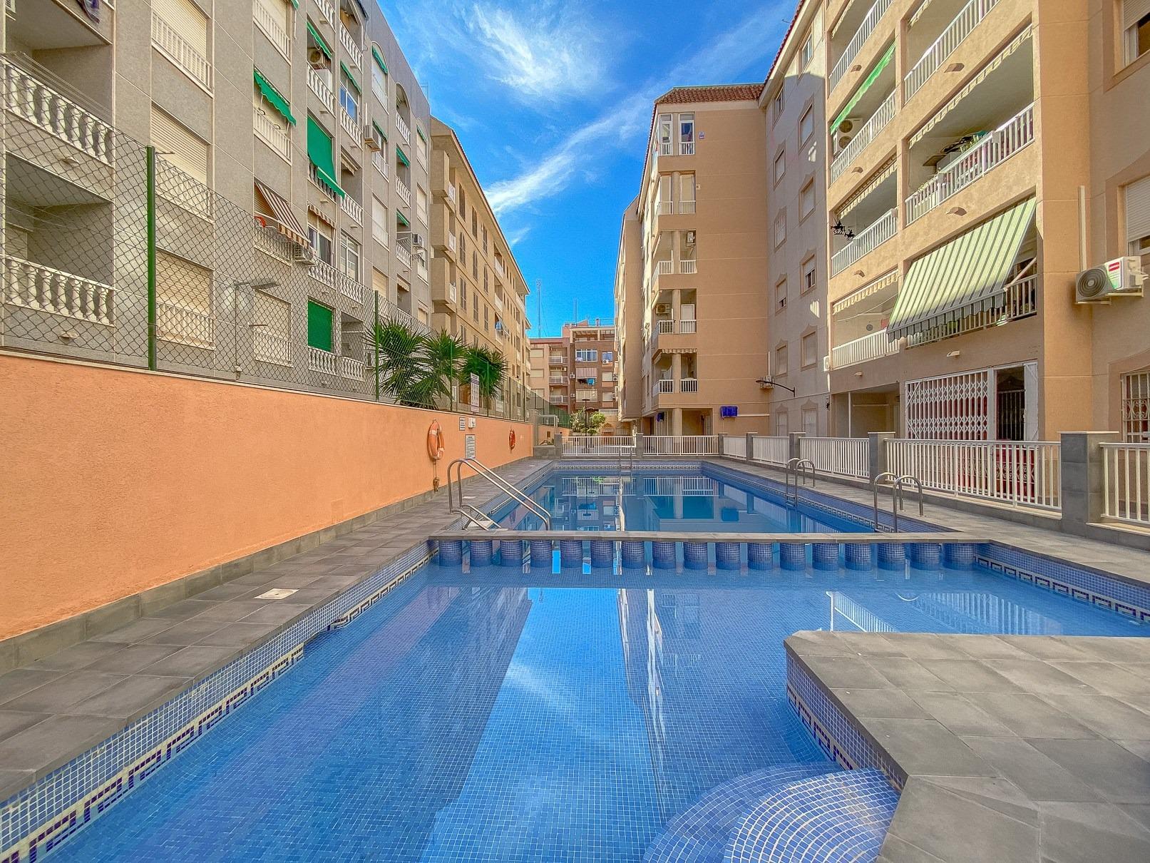 For sale - 2 Bedroom 1 Bathroom Penthouse in Torrevieja - El Acequión - Los Náufragos  - Alicante