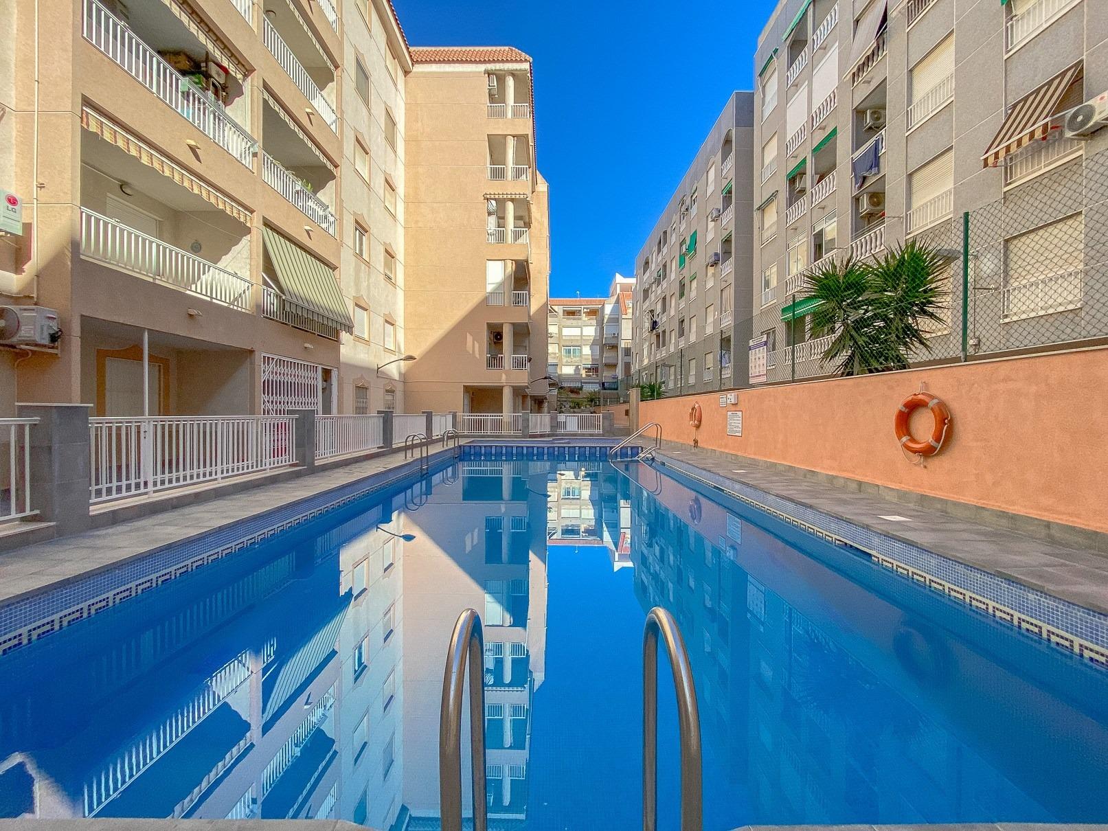 For sale - 2 Bedroom 1 Bathroom Penthouse in Torrevieja - El Acequión - Los Náufragos  - Alicante
