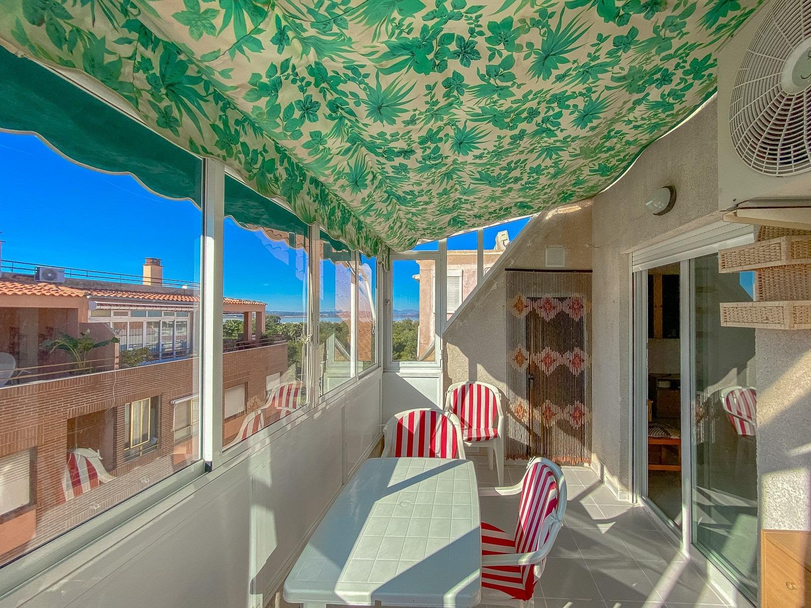 For sale - 2 Bedroom 1 Bathroom Penthouse in Torrevieja - El Acequión - Los Náufragos  - Alicante