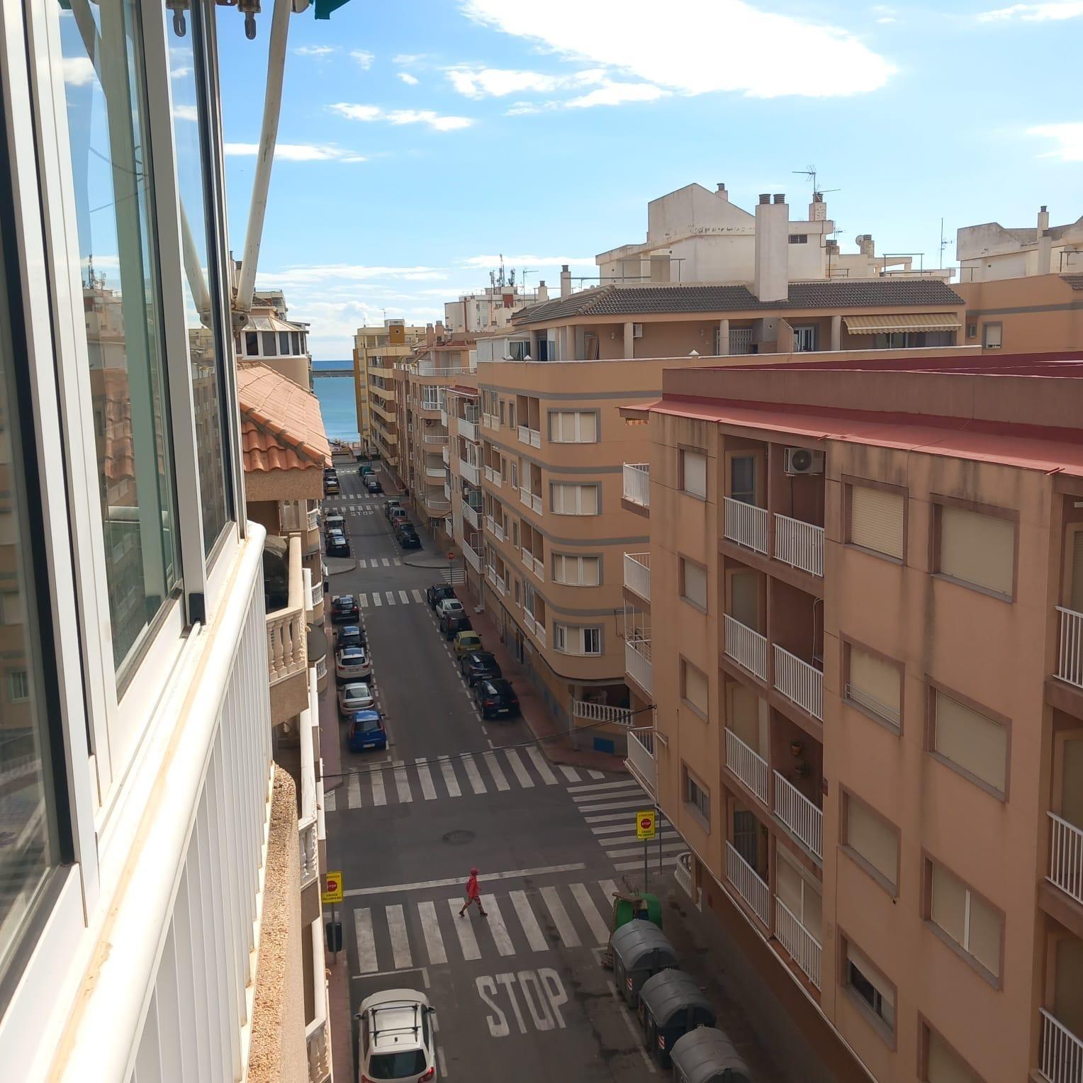 For sale - 2 Bedroom 1 Bathroom Penthouse in Torrevieja - El Acequión - Los Náufragos  - Alicante