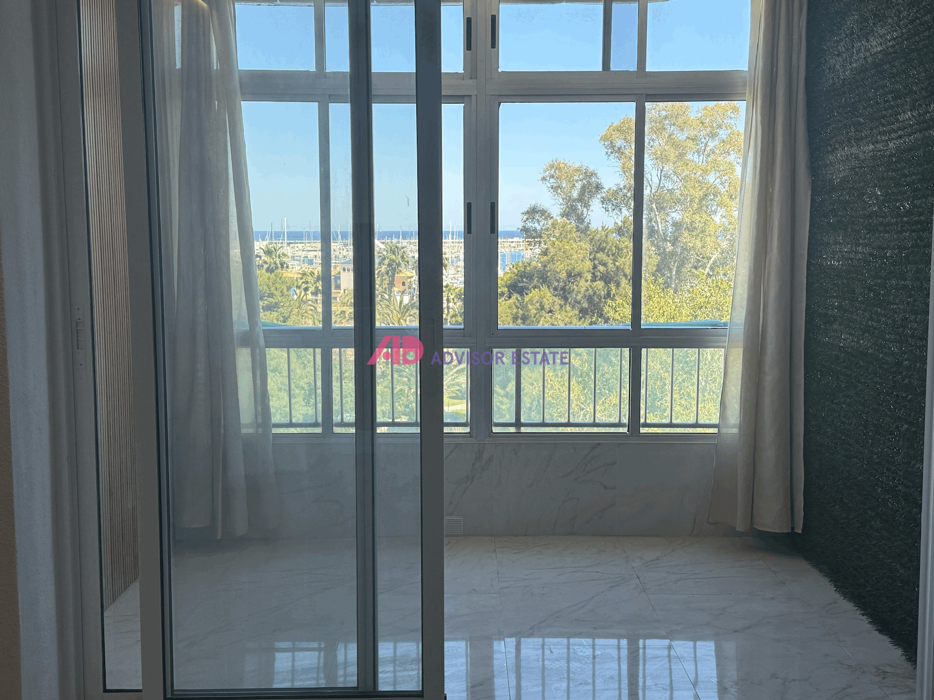 For sale - 2 Bedroom 1 Bathroom Apartment in Torrevieja - Costa Blanca  - Alicante