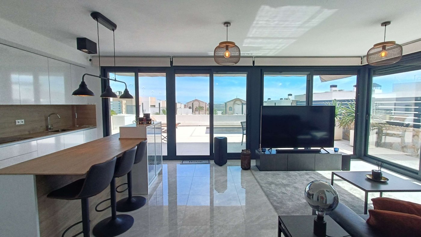 For sale - 3 Bedroom 4 Bathroom Villa in Algorfa - Inland  - Alicante