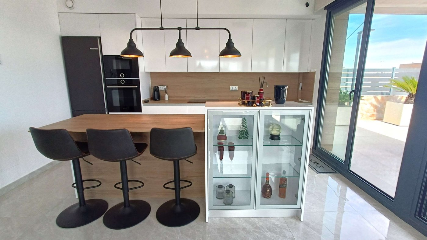 For sale - 3 Bedroom 4 Bathroom Villa in Algorfa - Inland  - Alicante