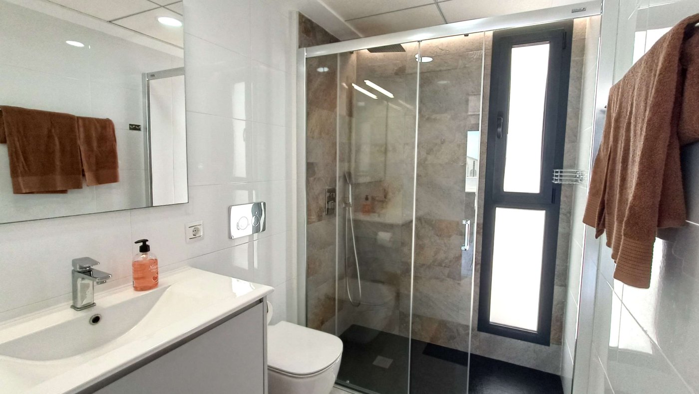For sale - 3 Bedroom 4 Bathroom Villa in Algorfa - Inland  - Alicante